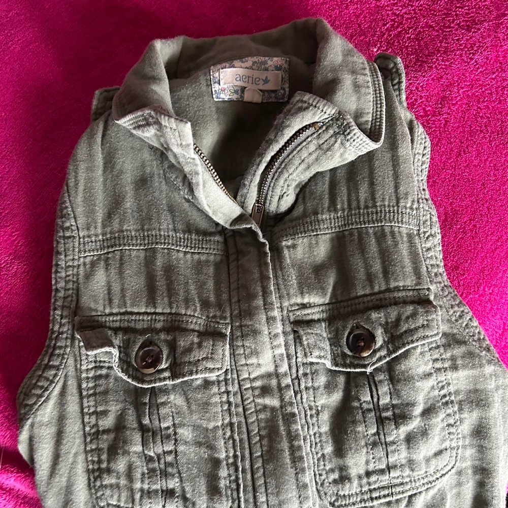 AERIE vest